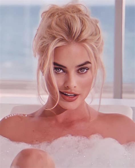 margot robbie suicide squad nude|The Story Behind Margot Robbies Iconic Bubble Bath Scene In。